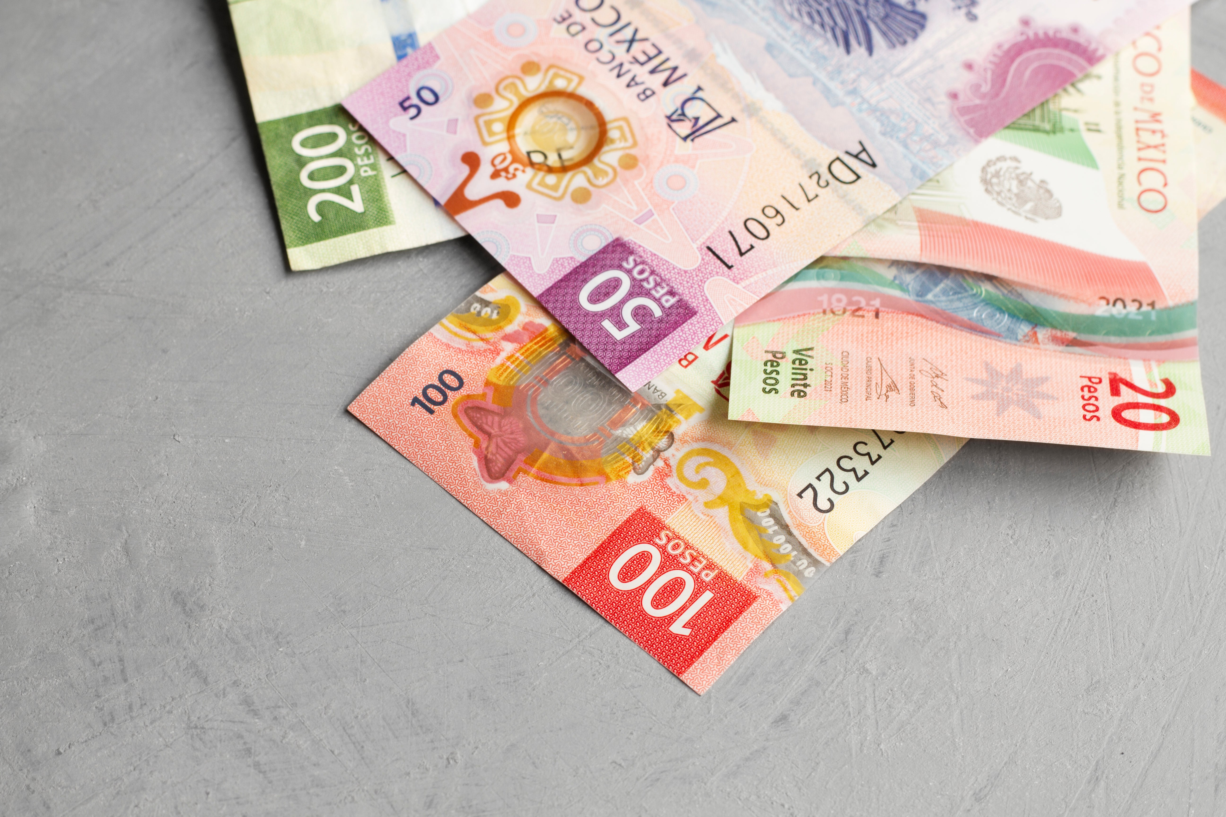 Mexican peso bills 50 100 200 - Mexico inflation 3.37% 2026